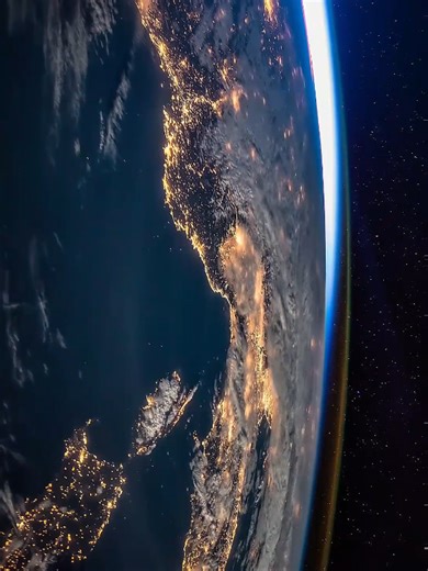 look at this ISS 🛰️#ISS #NASA #fyp #space5600 #station | iss space station