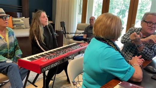 This was a very special Mark Lowry show because Bubba McNeely is singing on it. NAN is in Houston now to sing at Bubba McNeely celebration of life Monday. | Richard & Nancy Grandquist