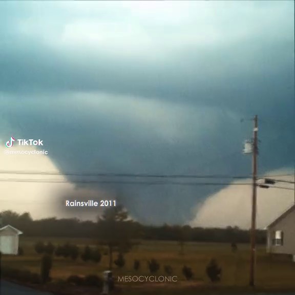 The EF5: one of the most powerful and deadly forces on Earth. Serving as an entry to @horizontal.vortcie ‘s comp #vortexzeditingcomp . #tornado #weather #severeweather #aftereffects #aftereffect #fyp #edit #ef5