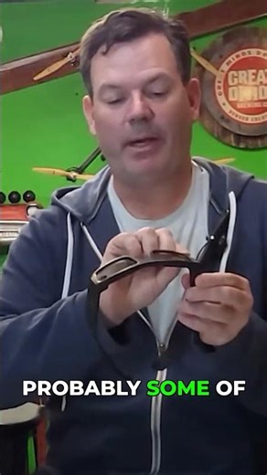 The Hidden Tech of Smart Glasses: It's really all in the Lenses!