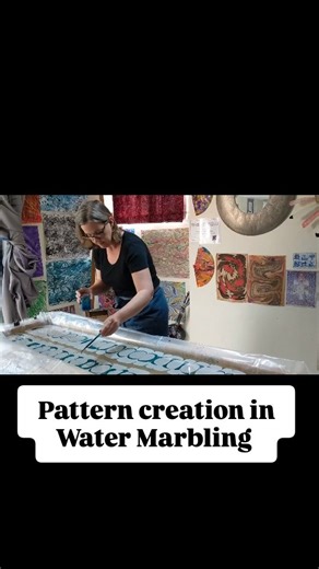 Bronwyn Rayner on Instagram: "This is NOT hydro dipping using spray paints, alcohol inks, resin, or hydrographic papers . My artform is based on the beautiful centuries old artform of Ebru."