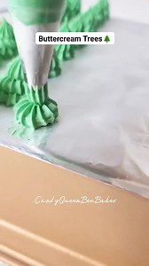 🎄🧁Make these super easy Edible trees with buttercream! Make them pop by using green color spray (all items will be in comments). Follow me for more sweet content✨️ | Sweet Living w/Candy