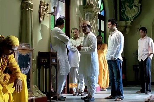 18 Years Of This 😂 🎞️ | Bhool Bhulaiyaa | Frame Story