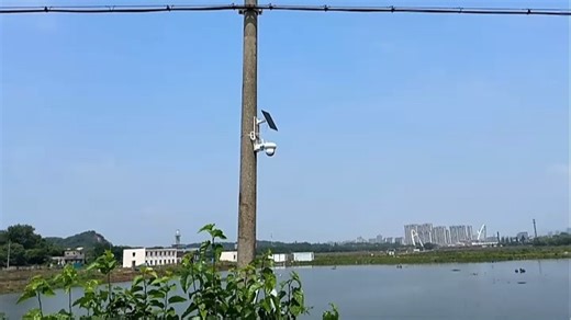 室外无网无电可选太阳能监控，如TP-Link TL-WA850RE，无需布线，自供电，安装便捷，适合户外安防。