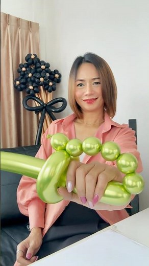 How to Make An Easy Balloon Sword#diy #diyballoon #balloonart #funny #easydiyballoon