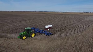 John Deere 7280, B and B Anhydrous Bar -- Farming In Iowa