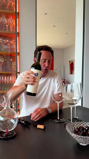 Decanting a bottle of Opus One from 1994🤩 @maxiriedel #wineinspires #wine #decanting #opusone #napamedoc #1994