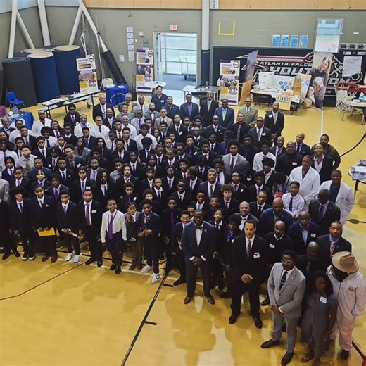 This past weekend, DMM’s Black Rhinos Committee hosted “Career Day” for our young mentees. They spoke with lawyers, doctors, engineers, scientists and educators, learning about the road to those professions. This event is one of the highlights of our mentoring year and we thank all who participated in this exciting program! #blackrhinos #mentoring #deltamumuques #dmmques | Delta Mu Mu Chapter of Omega Psi Phi Fraternity, Inc.