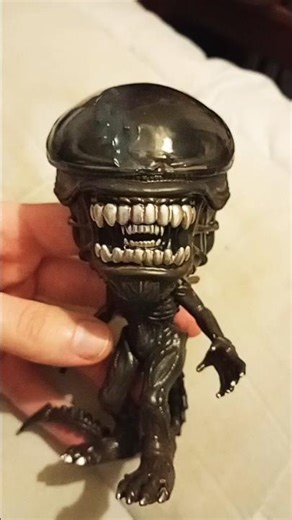 FUNKO POP alien Romulus scorched xenomorph figure