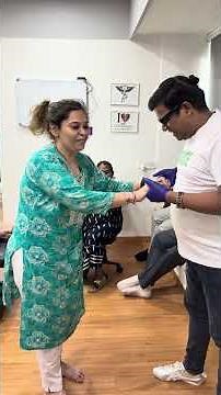 Chiropractic Adjustment For Leg Pain #chiropractor #painfreeindia #rkm