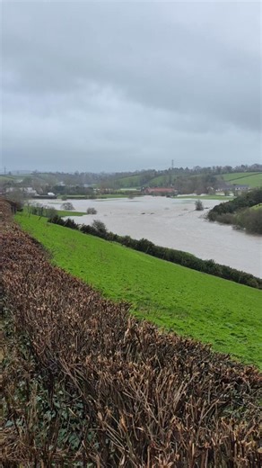 Incredible scenes of flooding in the countryside outside Dromore, Co Down where the River Lagan has burst its banks #StormChandra | News Letter