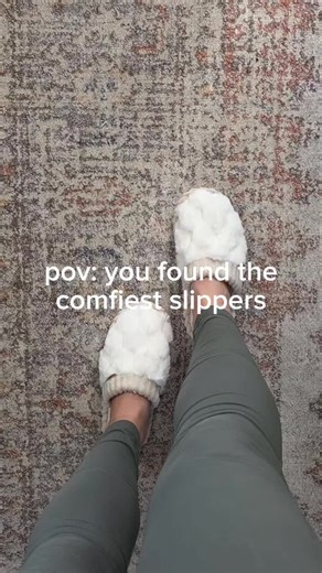 🩵❄️ Step into pure comfort with these cozy fluffy slippers! They’re soft as a cloud, warm as a hug, and perfect for chilly mornings or relaxing nights in. Once you slip them on, you’ll never want to take them off. 🫶✨ #CozyVibes #FluffySlippers #FallComfort #SelfCareEssentials #loungelife