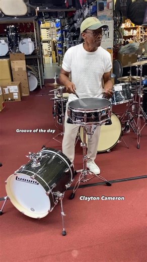 Ludwig Artist Clayton Cameron (@cbrushman8753) stopped by @prodrumhollywood for a masterclass in brushwork. #LudwigDrums #ClaytonCameron #ProDrumHollywood #BrushMaster | Ludwig Drums