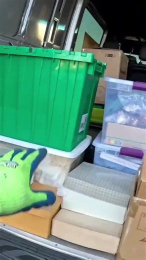 Storage Locker FULL of Secrets 😱🔐 Part.1 #storage #auction #storageauction #viral #foryoupage #goldenglobes