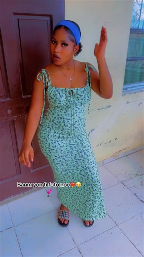 Banm yon ti foto Dayoo gril? 🇭🇹😍 | Yon foto pou goup ou a