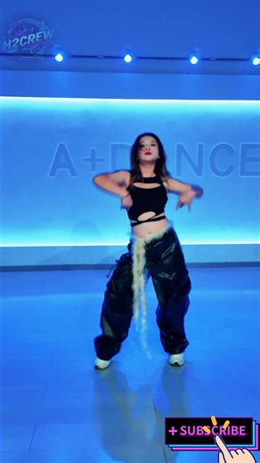 Buttons | Solo Girl Dance Cover | H2CREW