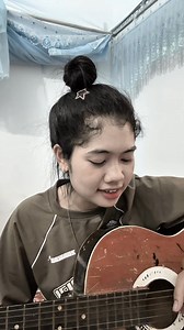 thử chất lượng đàn guitar của a tôi thời niên thiếu🤣 #tinh_yeu_dieu_ky ❤️‍🔥 | Wơ Niê