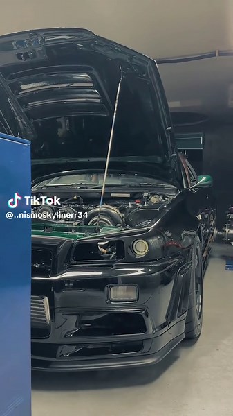 Skyline Nissan GTR R34 Dyno Test at 2000 HP