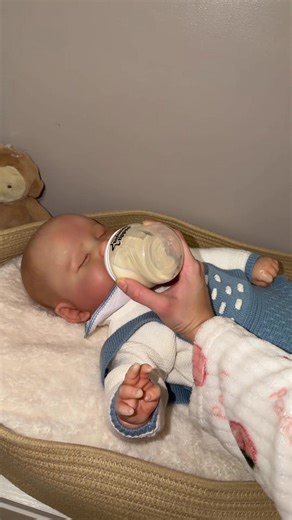 YouTube : Karla reborns1 #reborn #asmrsounds #routine #asmr #boneca | karla reborn