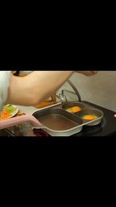 "Hồi nhỏ cảm thấy 5 nghìn rất có giá, 10 giờ tối là rất khuya, một đời rất dài và cuộc sống thì ngọt ngào biết bao. Lớn lên rồi mới nhận ra rằng: 500 nghìn chẳng đủ tiêu, 12 giờ đêm cũng chẳng phải quá muộn, 1 đời thì quả ngắn. Đã thế lại đắng cay vô cùng..." Vườn của Muội THÍCH SĂN ĐỒ | Sư muội