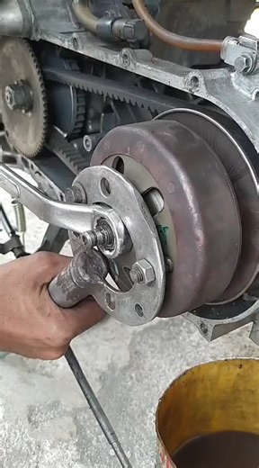 easy process of opening CVT bolts#shorts