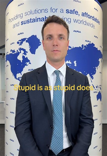 #stitch mit @whittttneyyyy Stupid is as stupid does! Habe you seen the plastic detox? #plasticdetox #netflix #documentary #forrestgump