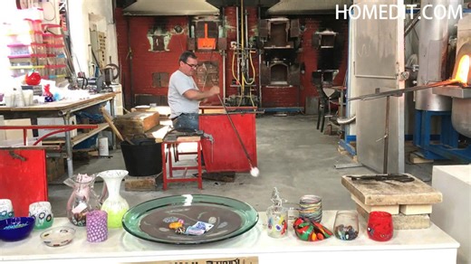 Masters of Murano glass create famous Venetian glass pieces