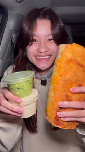 Today im eating @Chipotle !!! #fyp #mukbang #viral #asmr #chipotle | food asmr