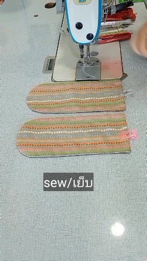 Easy to sew at home. How to make a double-sided coin purse. #sewing #handmade #coin purse #sewing ideas #sewing #handmade gift #gift | Diy By.rutchanoo