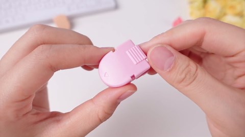 15 Pcs Cubicle Clips Fabric Panel Cubicle Accessories Fabric Partition Panel Wall Clip Office Photos Wall for Notes Memos Standard Size, 40-Sheet Capacity (Pink)