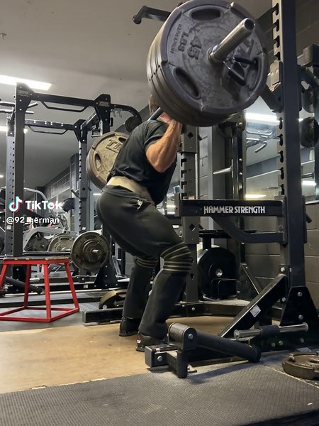 595 last warm up. #powerlifting #strength #bench #squat #deadlift