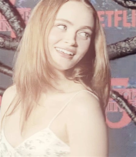 first post!! [ cc leighfilmed panning nhppes ] #sadiesink #sadiesinkedit #fyp #viral #fypシ sadie sink edits max mayfield stranger things after effects sadie sink