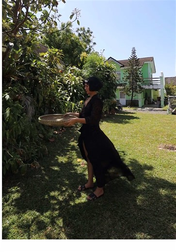 We roast our coffee at home ☕️ Part ✌🏻 next episode na natin gamitin ang coffee drip set ng @clauhausph 🍓☕️✨