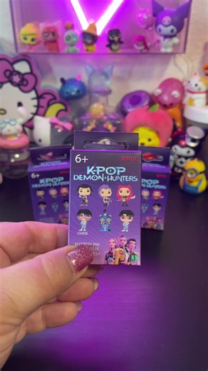 K-pop Demon Hunters Pins! #loungefly #kpopdemonhunters #kpop #loungeflycheck #blindboxopening