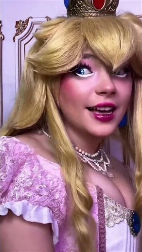 Peach begins wandering the castle at night #mariolore