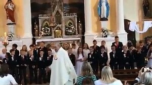 CORK PRIEST FLOSSES AT COMMUNION Local parish priest Father Con Cronin put his best dance moves on display at communion mass in Passage West. At the end of all the masses with 2nd class students leading up to communion Fr. Con would do 'the floss' dance with the kids and at the end of the Communion Mass last week, he got up and did the floss with all the boys and girls. neil@redfm.ie / 1850 104 106 | Cork's Red FM