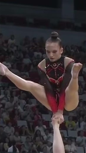 Unreal Balance in Women’s Acrobatics😲