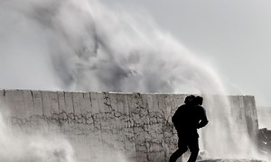 Angus Council offers sandbags and opens up 'rest centre' with flooding 'expected'