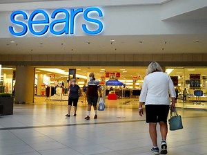 Sears Closing Last Department Store In Illinois