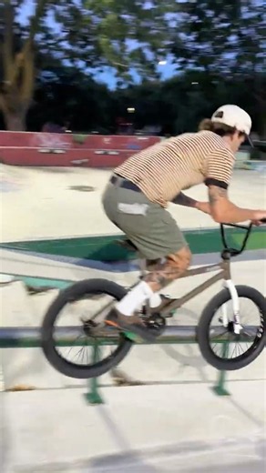 Prefontaine night sesh #bmx #honeymoon