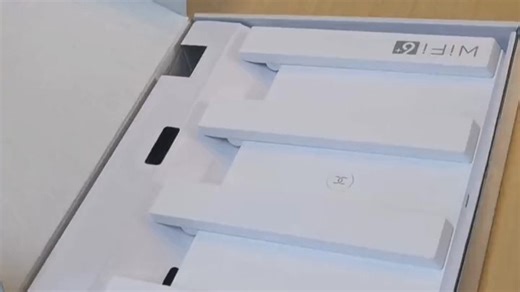 华为路由AX3_[惊讶]全新支持双核WiFi6+_[愉快]智能分频多连不卡_[害羞]总接入设备数量高达128个_[呲牙]两颗独立信号放大器_[色]多台华为路由