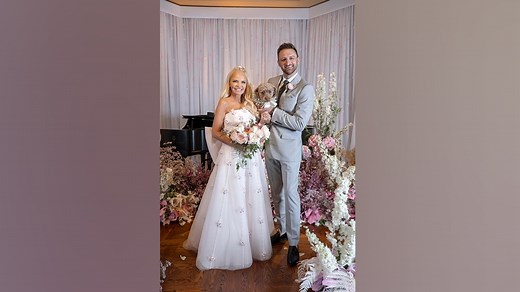Kristin Chenoweth marries Josh Bryant in Texas wedding