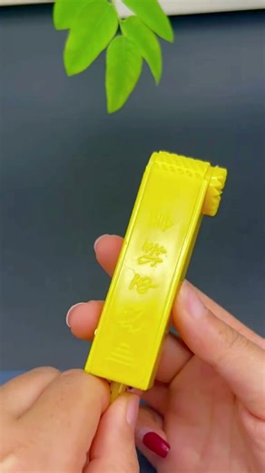 How to use the Red Worm Box? #BestOfTikTokPH #fishing #fishingtips #fishinggear #fishingmethods #fishingtiktoks #factory #outdooralwonder #fishingskills #fishinghook #fishinglife #fishinglifestyle #tiktokshop #fishingshop #fishingtime #fishingtrip #fishingbait #fishingvideo #fyp #fishingfun #fishingtackle #fishingtackleshop