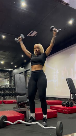 Terry Treasure • Entrepreneur on Instagram: "Done playing🦍"