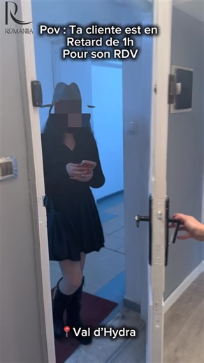 Romanila Hair&Beauty •Extension cheveux•Soin capillaire•Manicure on Instagram: "😂😂😂 💄 Romanila – Salon de Beauté ✨ Sublimez votre beauté naturelle 💅 Extension Cheveux| Manicure | Soin Visage | Maquillage | Soins Capillaires 📍 VAL D’HYDRA ET CHERAGA 📩 DM pour RDV & infos"