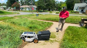 This home was on a corner lot in a nice neighborhood and the neighbors were sick of looking at it. A few neighbors came up and thanked me for cleaning it up - and I got to use my new RC Mower on this yard. 📬Want to send me something? PO Box 6121 - Shreveport, LA 71136 Want to support me? https://buymeacoffee.com/tklawns1 ✅️Want to contact me? ►TKLawns1@gmail.com | TK Lawns