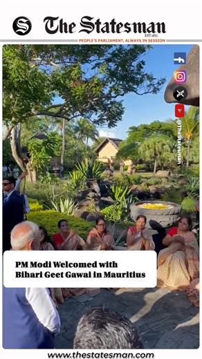 🎥 | PM Modi In Mauritius | PM #NarendraModi welcomed with Bihari Traditional Geet Gawai at Port Louis in Mauritius. #PMModi #TheStatesman | The Statesman