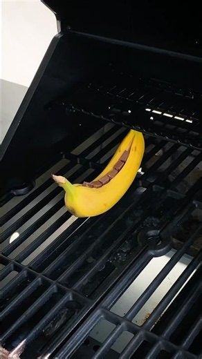 Grilled Banana with Chocolate - Dessert from the Grill
