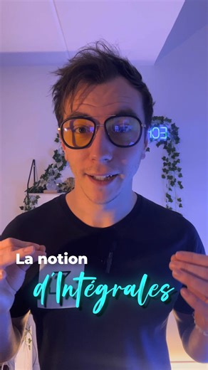 Echec & Maths - Cours Particuliers on Instagram: "🔥 Comprendre les intégrales en 30 secondes Tu t’es déjà demandé à quoi sert une intégrale ? 🤯 Dans ce réel, je t’explique pourquoi intégrer une fonction, c’est augmenter sa dimension, comment ça devient une aire sous la courbe, et surtout le piège que tout le monde oublie : 👉 une fonction négative crée… une aire négative ! On te montre aussi comment s’écrit une intégrale (promis, tu vas faire la même tête que Colas 😅). Si tu veux apprendre le