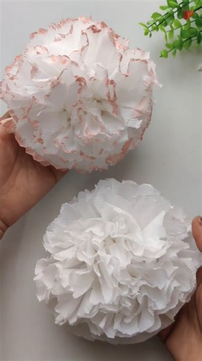 DIY flower ideas that look like real blooms
